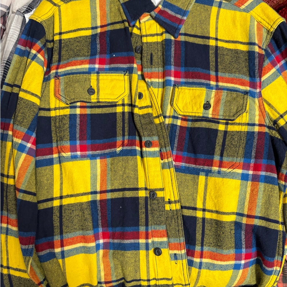 American Eagle Outfitters Multicolor Plaid Flannel Shirt